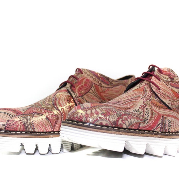 Funky Shoes - Picture 4 of 4